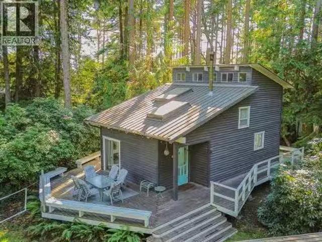 House for sale in Mansons Landing, British Columbia