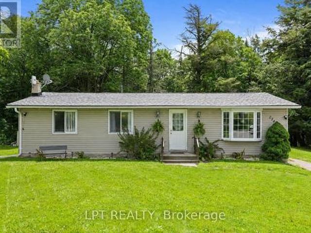 House for sale in Stroud, Barrie