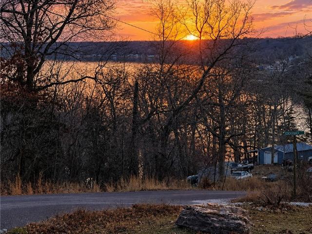 House for sale in Barnett, Missouri