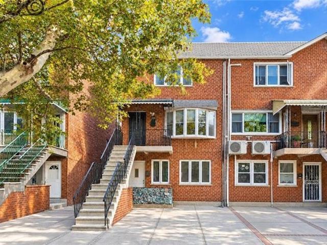House for sale in Mill Basin, New York