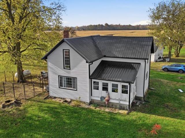 House for sale in St. Paris, Champaign County
