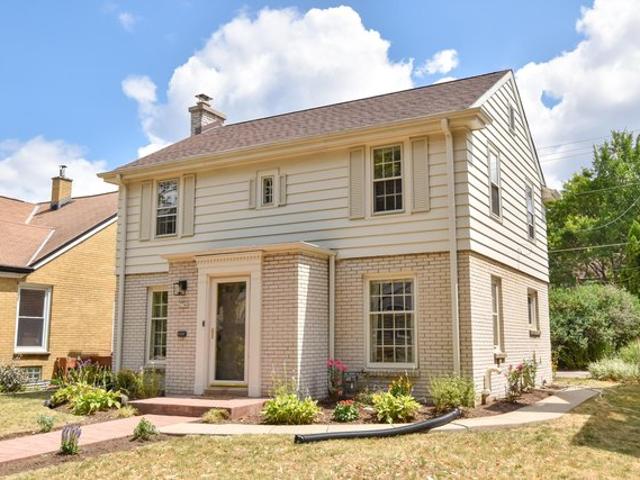 House for sale in Wauwatosa, Wisconsin