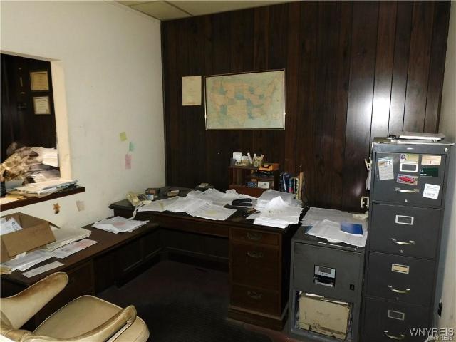 Commercial for sale in Eden