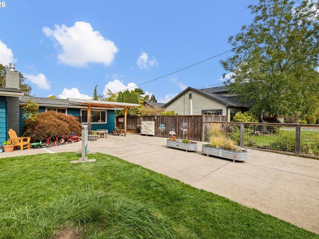 House for sale in Eugene, Lane County