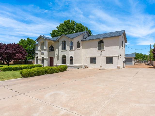 House for sale in New Mexico