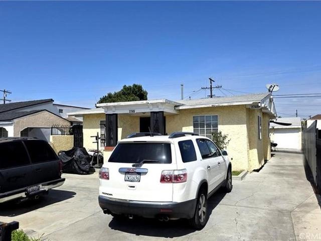 Townhouse for sale in Huntington Park, California