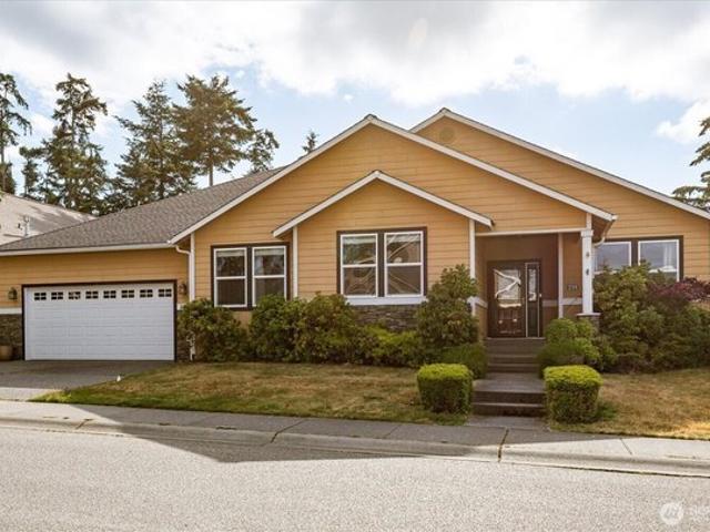 House for sale in Oak Harbor, Washington