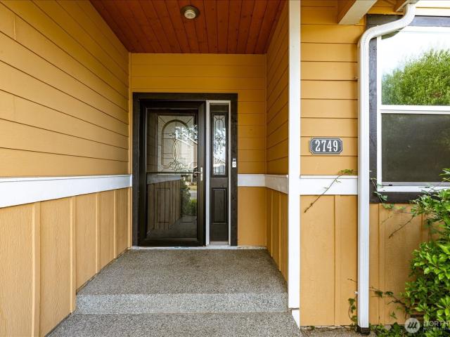 House for sale in Oak Harbor, Washington