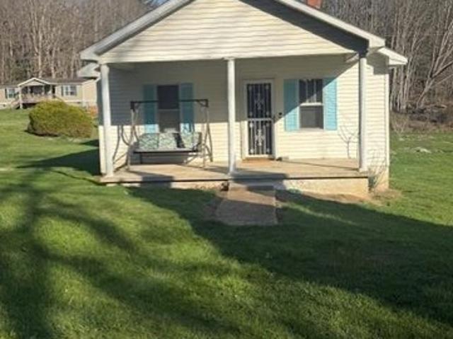 House for sale in Daniels, West Virginia