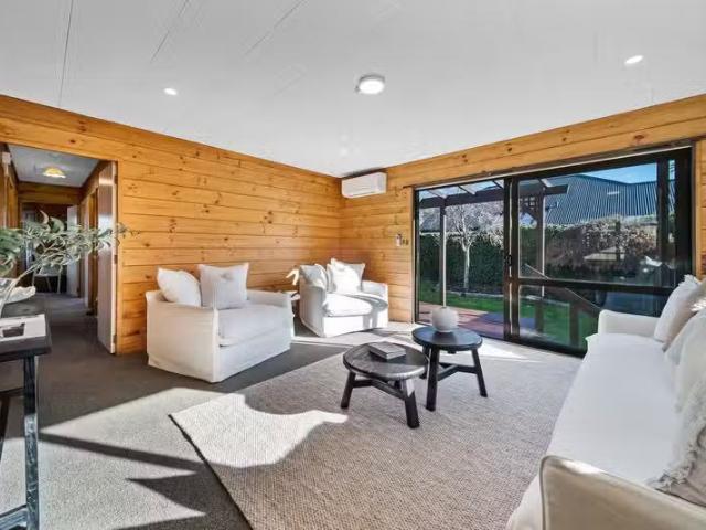 House for sale in Bryndwr, Canterbury