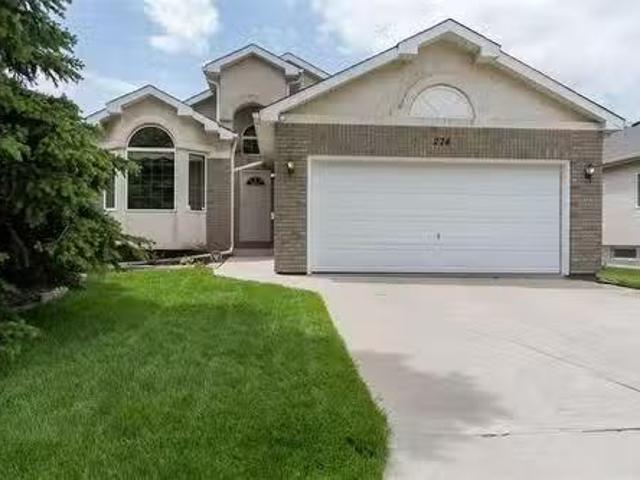 House for sale in East St. Paul, Manitoba
