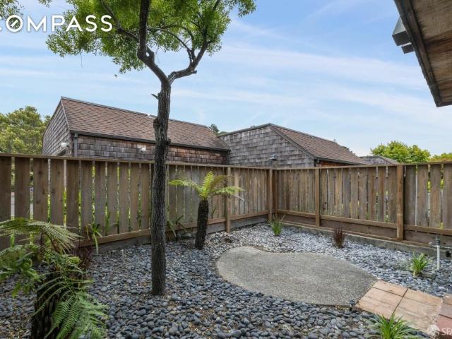 Townhouse for sale in Pacifica