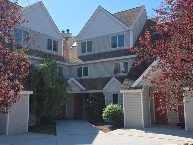 Townhouse for sale in Ashland, New York