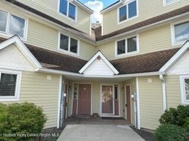 Townhouse for sale in Ashland, New York