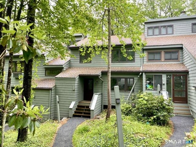 Townhouse for sale in Torrington, Connecticut
