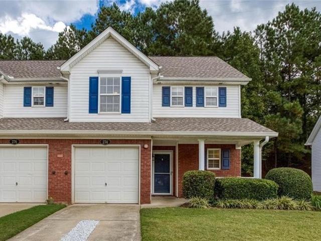 Townhouse for sale in Canton, Georgia
