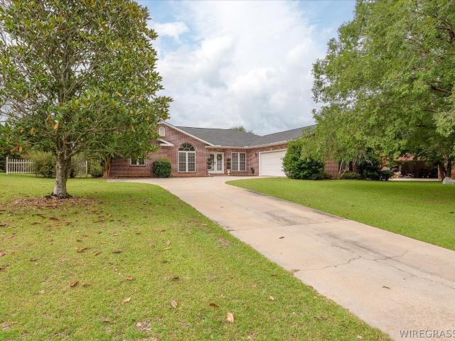 House for sale in Coffee Springs, Alabama