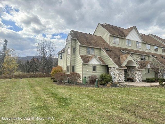 Townhouse for sale in Ashland, New York