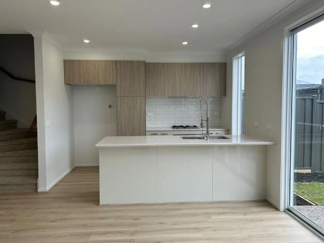 Townhouse for rent in Melbourne