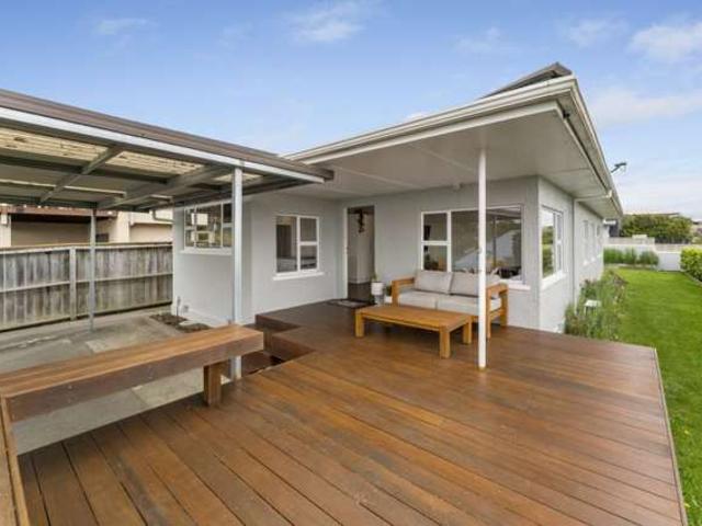 Property for sale in Nelson City, Cable Bay