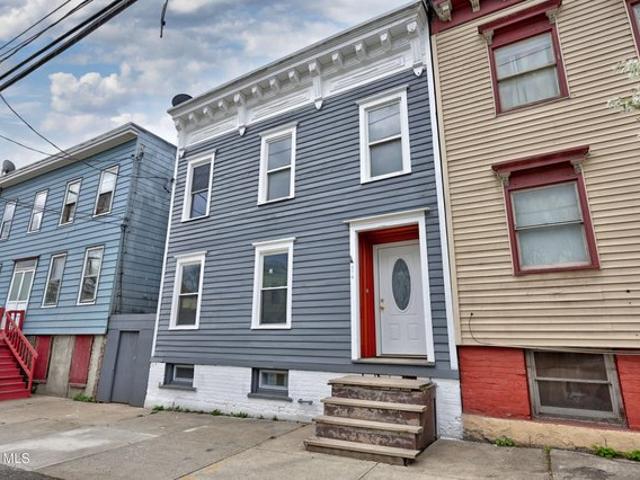 House for sale in Albany, New York