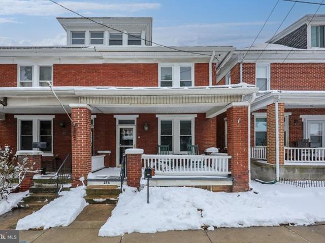 Townhouse for sale in Red Lion, Pennsylvania