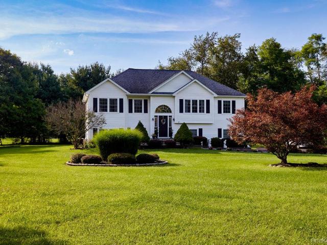 House for sale in Fishkill Plains, Town of East Fishkill