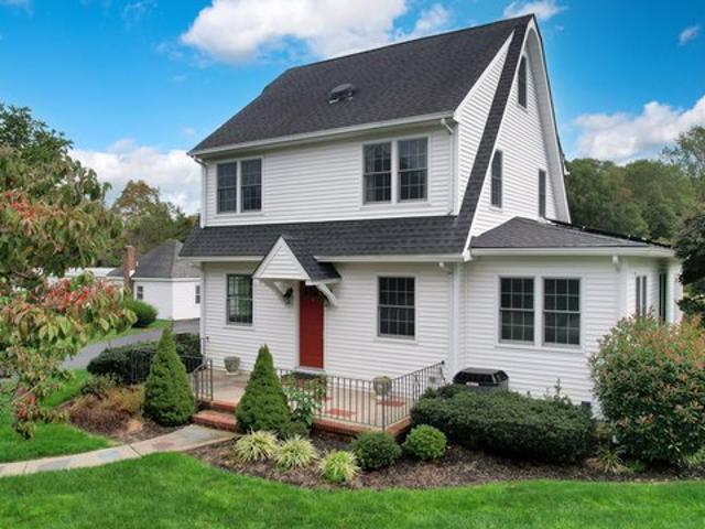 House for sale in Ewan, New Jersey