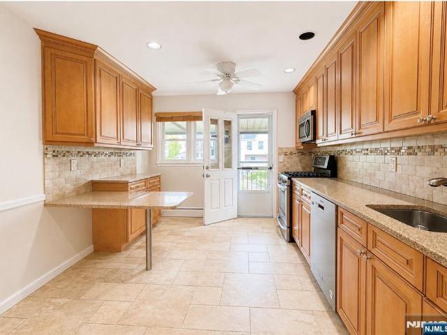 House for sale in Paramus, New Jersey
