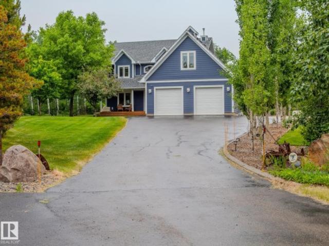 House for sale in Alberta