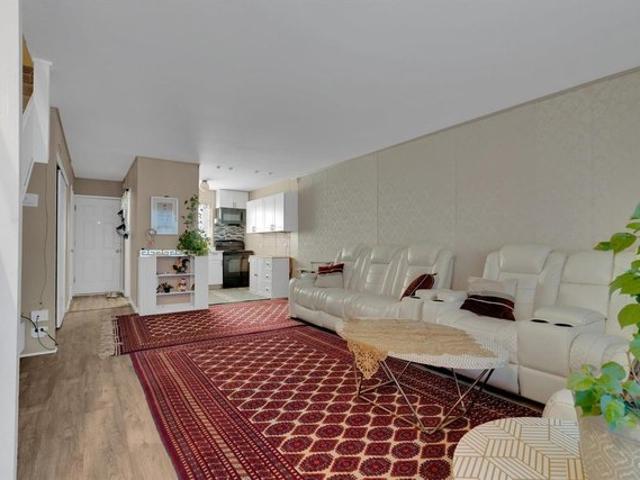 Townhouse for sale in Hayward, Alameda County