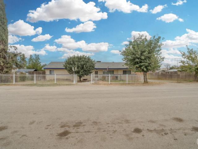 House for sale in Valley Acres, Taft
