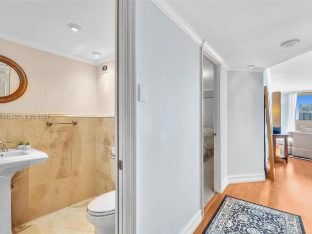 Condo for sale in Aventura, Florida