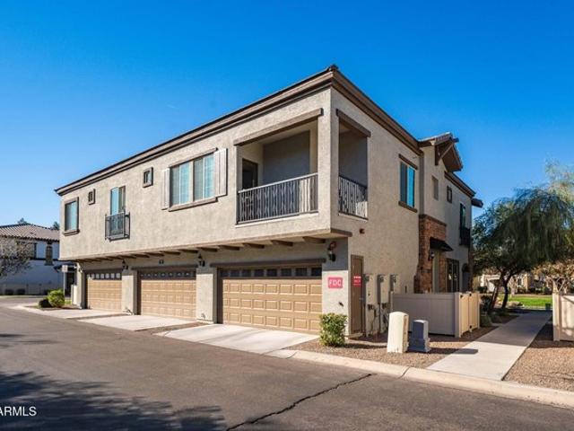 Townhouse for sale in Gilbert, Arizona