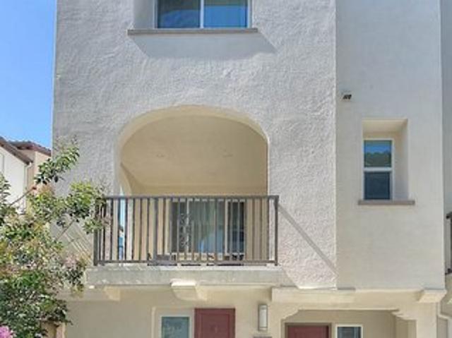 Townhouse for sale in Torrance, California