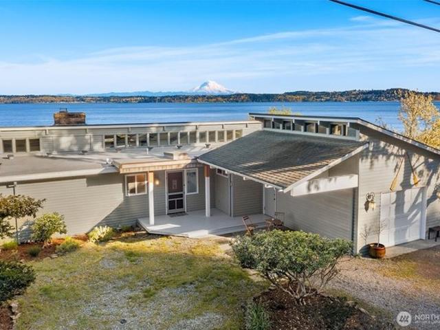 House for sale in Vashon, Washington
