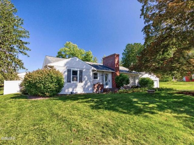 House for sale in Montoursville, Lycoming County