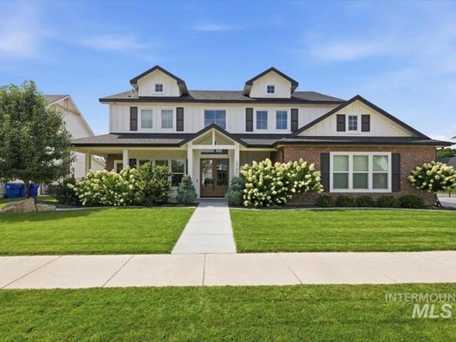 House for sale in Eagle, Idaho