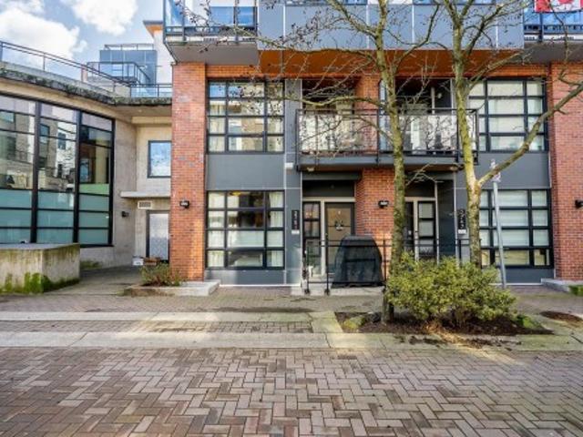 Townhouse for sale in Port Moody, British Columbia