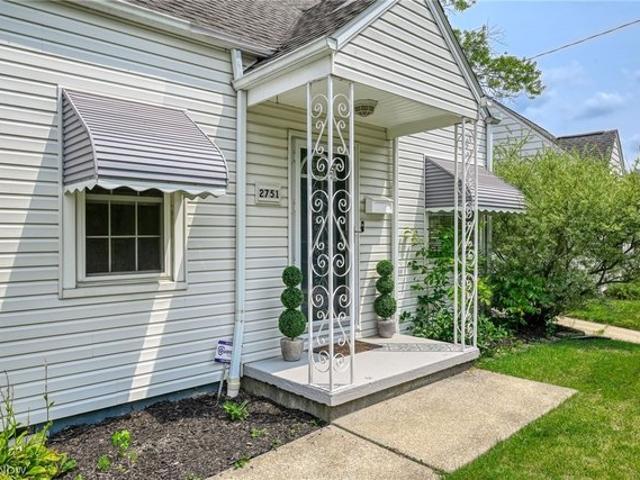 House for sale in Summit, Ohio