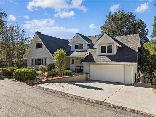 House for sale in Cedar Glen, California