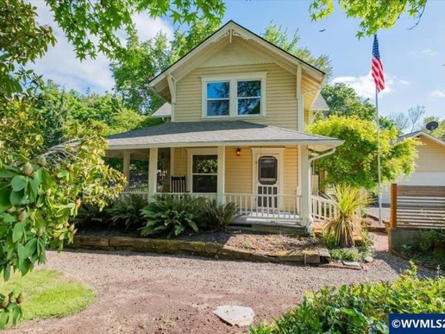 House for sale in Oregonia