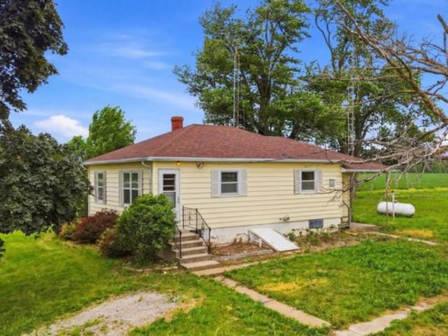 House for sale in New London, Iowa