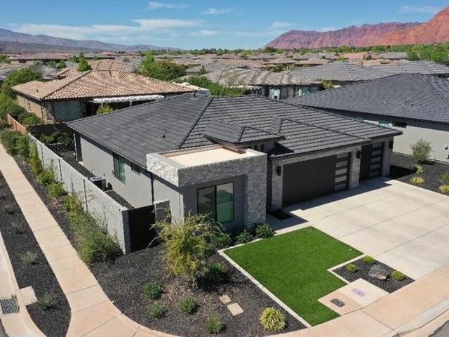 House for sale in Santa Clara, Utah