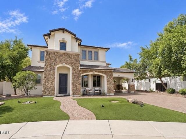 House for sale in Gilbert, Arizona