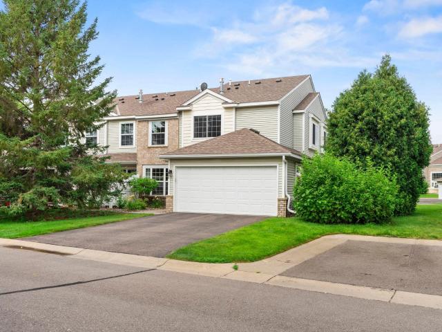 Townhouse for sale in Chaska, Minnesota