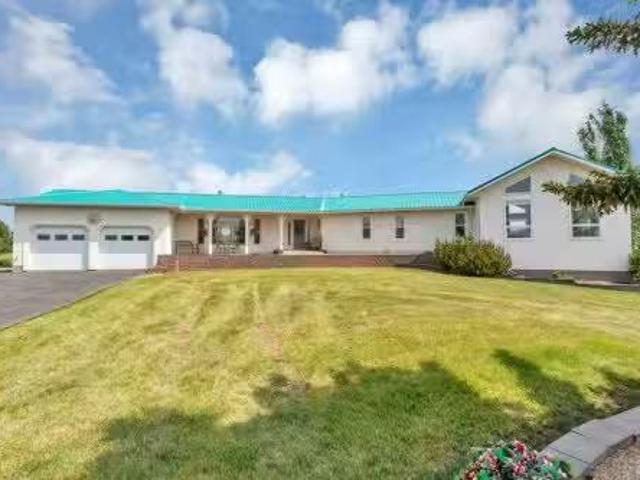 House for sale in Alberta