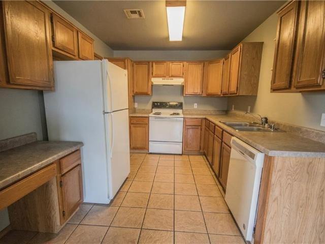 Property for rent in Ark