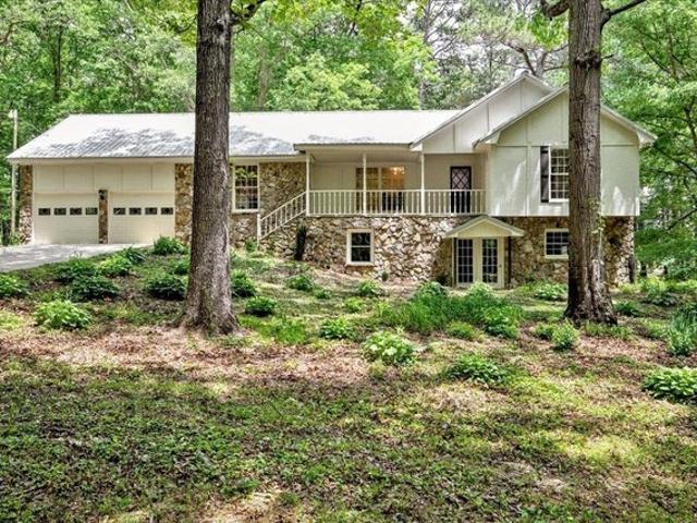 House for sale in Vinemont, Alabama
