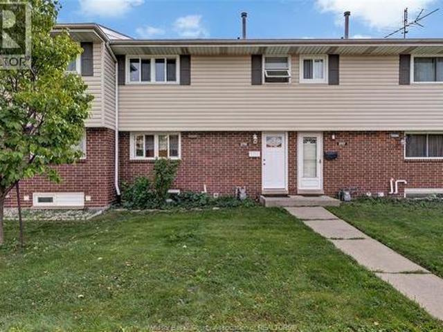 Townhouse for sale in Forest Glade, Windsor
